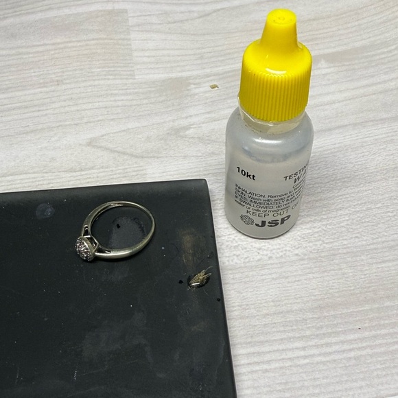 10k Solid Gold Solitaire Ring with Diamonds - Picture 5 of 7